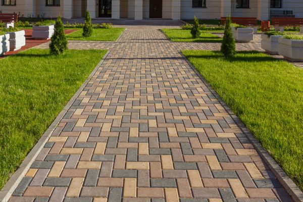Cost of Paving Stones Installation in Ventura