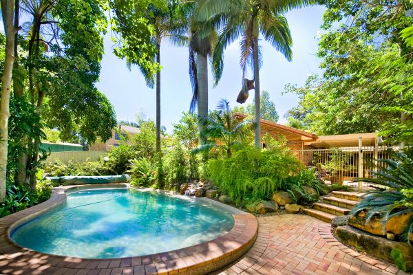 Cost of Pool Patio Paving in Ventura